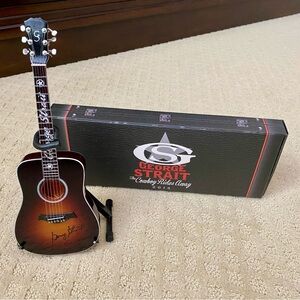 Official George Strait Tour Merchandise 2014